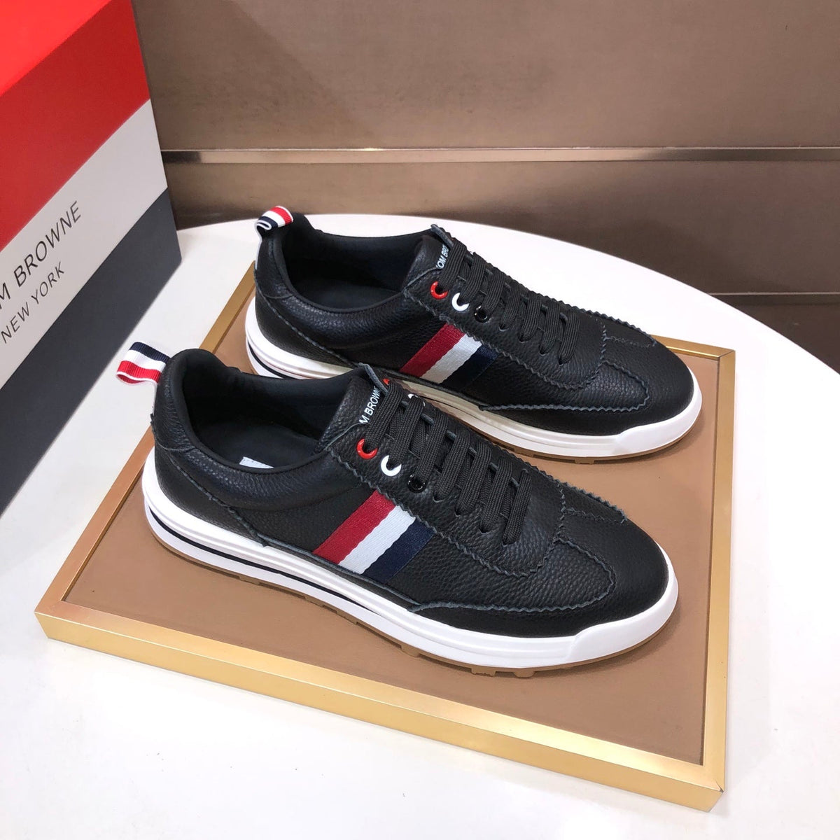 Full-Grain Leather Sneaker II — Heritage Low-Top