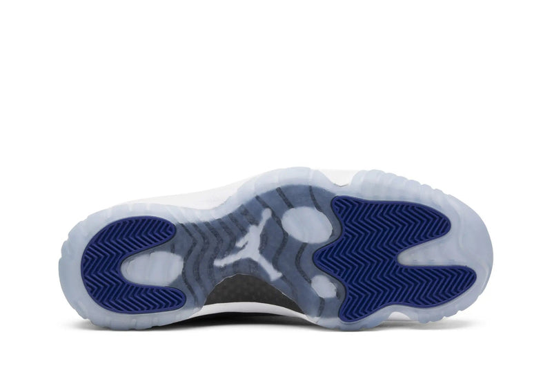 Air Jordan 11 Retro – Space Jam (2016)