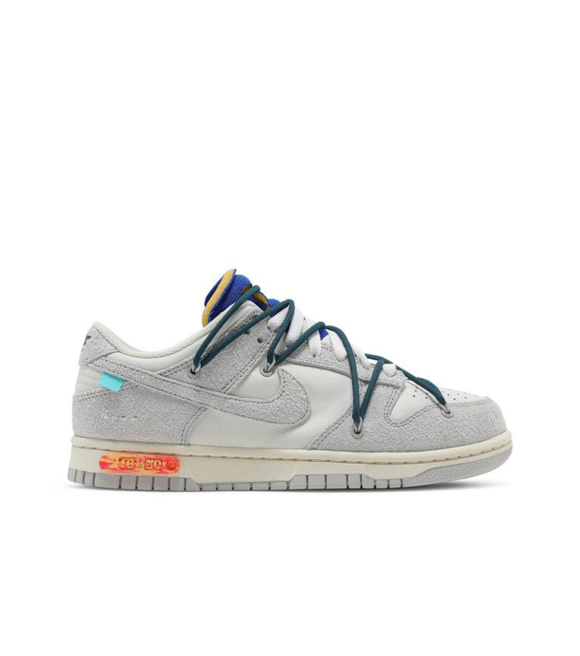 Off-White x Nike Dunk Low LOT 16 of 50