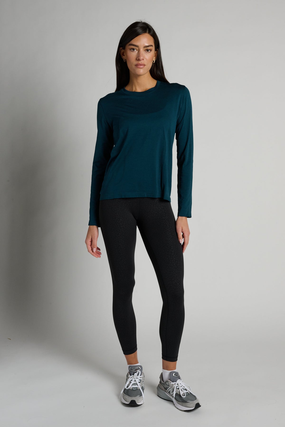 Swiftly Relaxed Long Sleeve