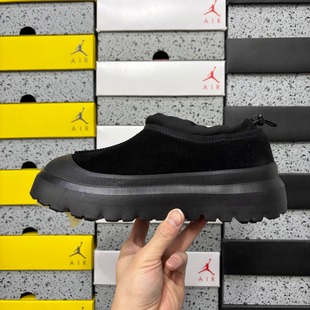 UGG Tasman Weather Hybrid Slip-On – Waterproof Suede Shoe with Shearling Lining, Cinch Drawstring & All-Terrain Lug Sole in Black