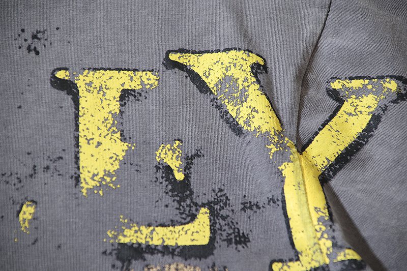VALE USA Washed Gray Front Graphic T-Shirt