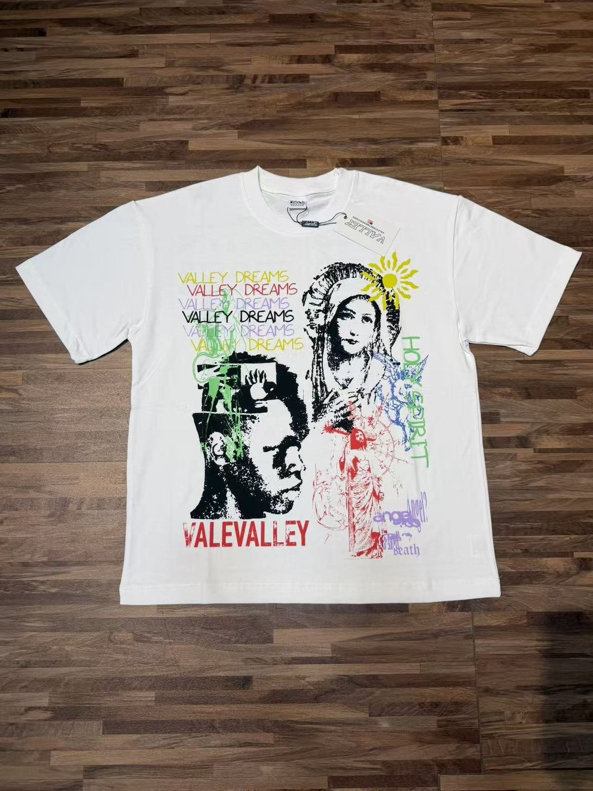VALLEY Dreams Graphic Short-Sleeve T-Shirt