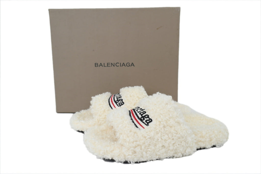 Balenciaga Coke Label Furry Slides Beige 654261 W2DO1 9796