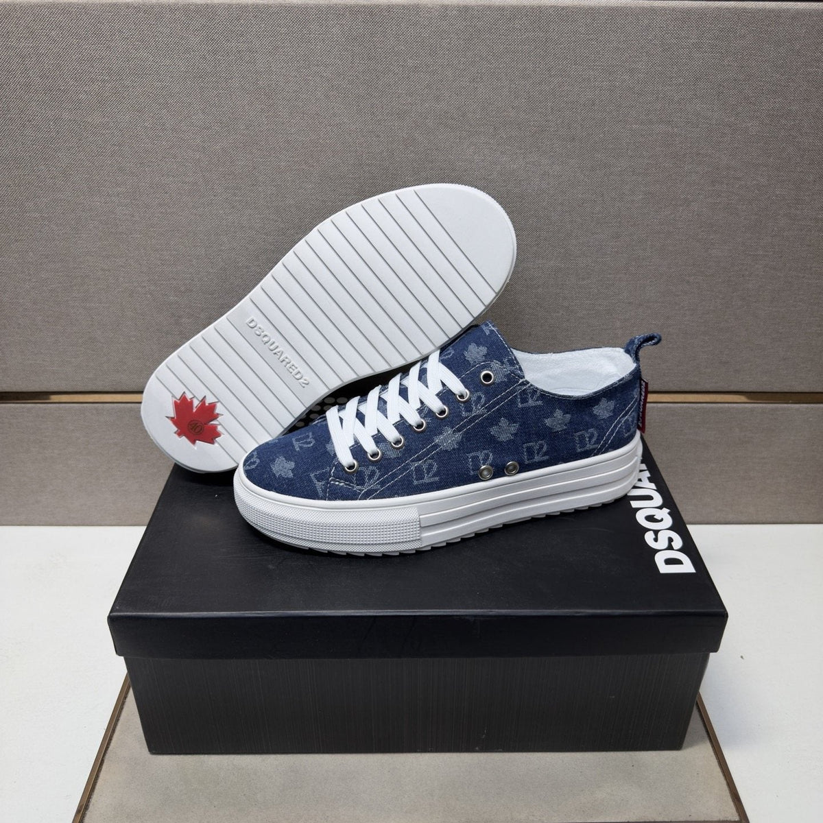 Dsquared2 Men's Navy Blue Patterned Sneakers