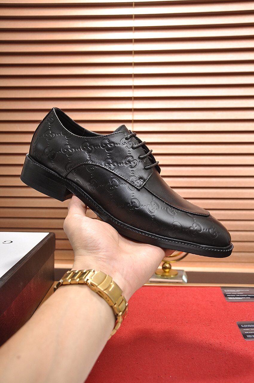 Gucci Men's Cap-Toe Lace-Up Dress Shoes