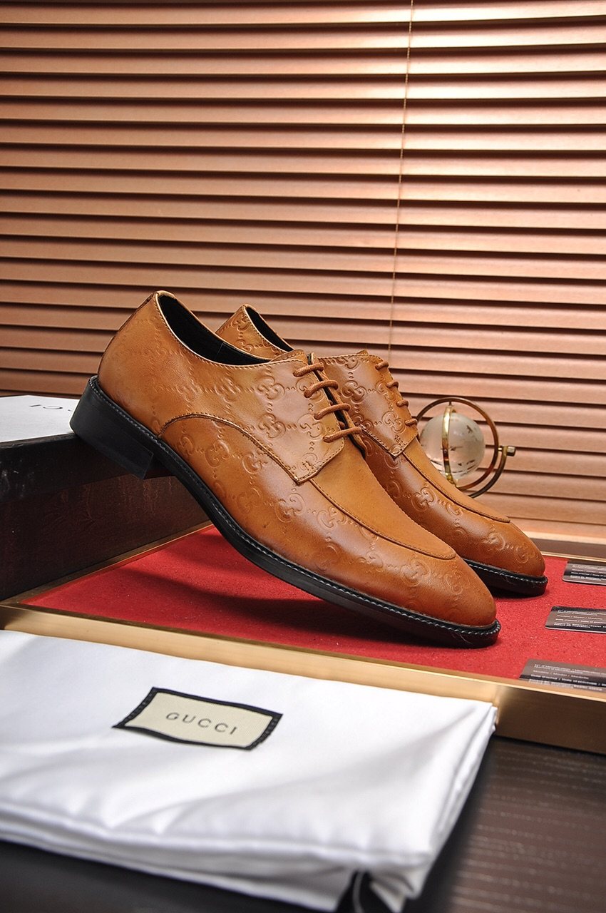 Gucci Men's Cap-Toe Lace-Up Dress Shoes